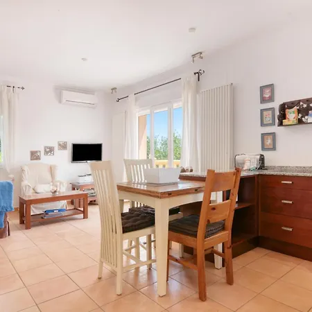 فيلة Vista 28 دينايا